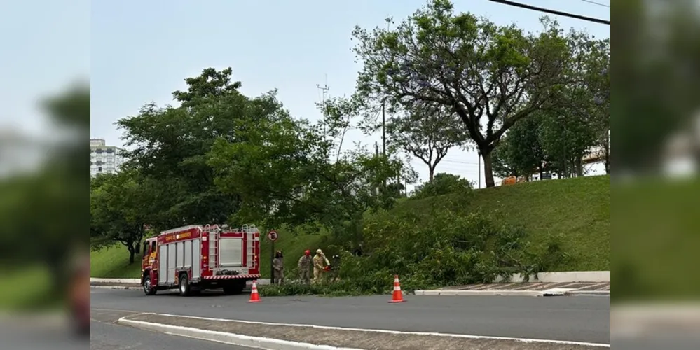 Bloqueio ocorreu no sentido Centro - Bairro