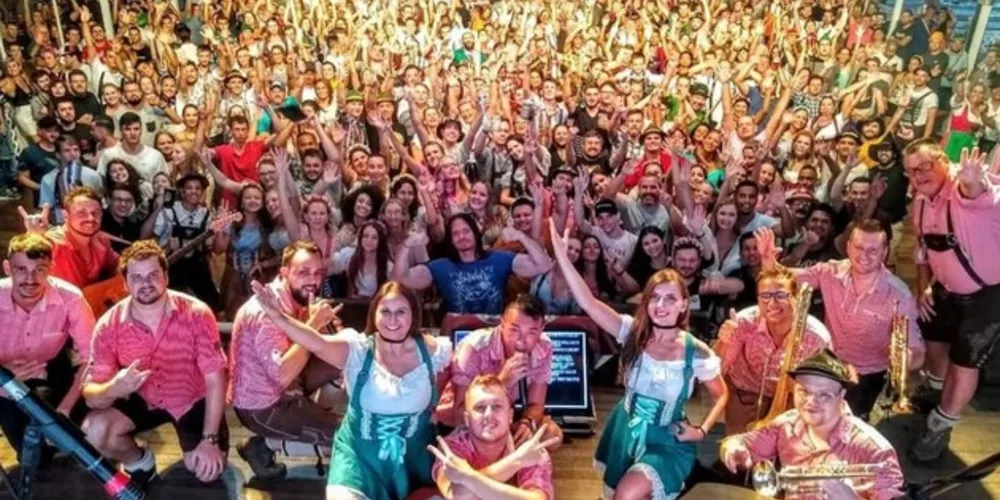 Fundado em 31 de março de 1990, em Jaraguá do Sul (SC), o grupo tem o objetivo de manter as tradições germânicas na região