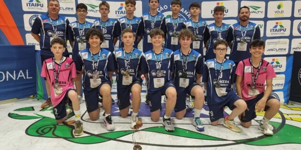 A Associação de Voleibol Vila Velha (AVV) conquistou a medalha de bronze no Campeonato Paranaense Sub-15 Masculino