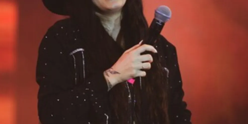 Show da 'Boiadeira' lotou o Centro de Eventos