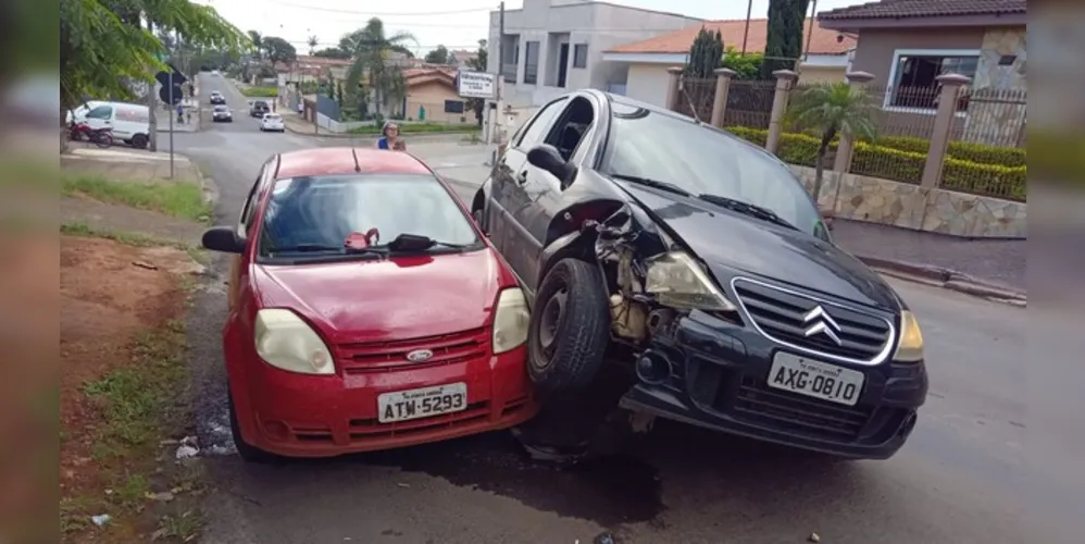 Mulher acabou passando mal ao volante mas não teve ferimentos