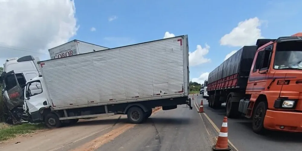 Acidente foi no km 223 da rodovia, por volta das 15h30 desta quinta