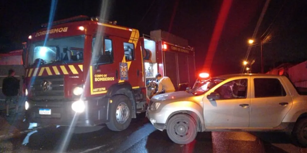 Imagem ilustrativa da imagem Vizinho herói arrisca a vida em incêndio em Ponta Grossa