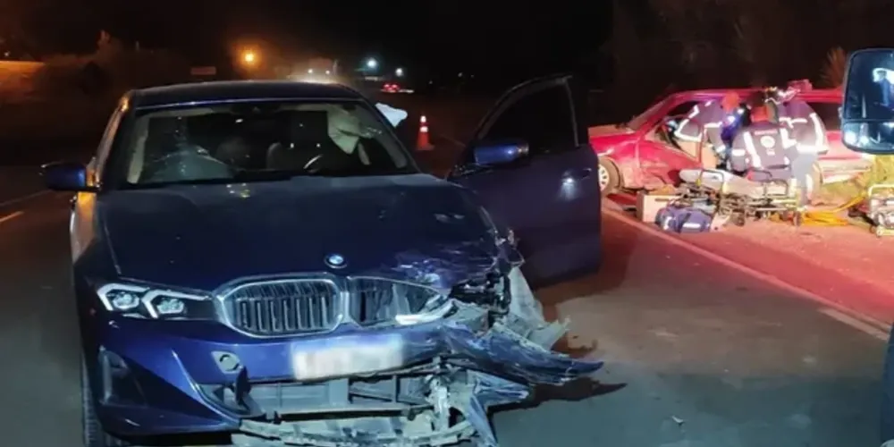 O acidente aconteceu por volta de 1h da manhã