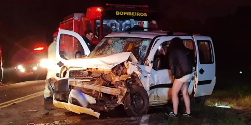 O acidente aconteceu no trecho do Contorno Norte próximo à entrada da Colônia Prado