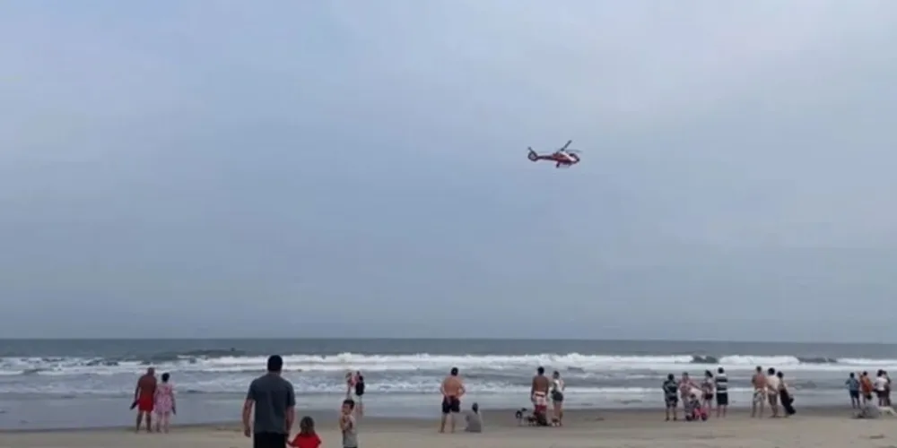 Segundo o Corpo de Bombeiros, a criança submergiu no mar de Guaratuba
