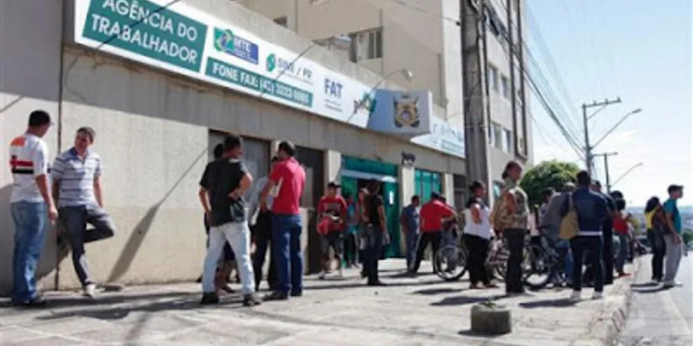 Os interessados devem procurar a Agência do Trabalhador para encaminhamento