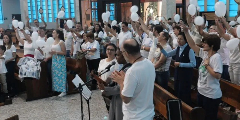 Gente de diversas pastorais e movimentos participaram da mobilização