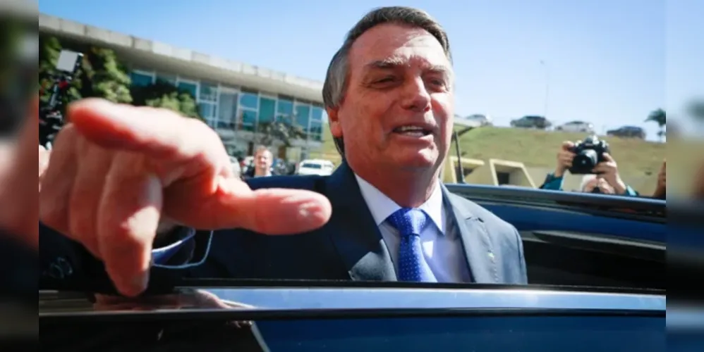 Cada participante do bolão, inclusive Bolsonaro, vai ganhar R$ 7 mil