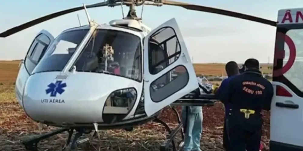 Vítima foi levada ao hospital pelo resgate aéreo