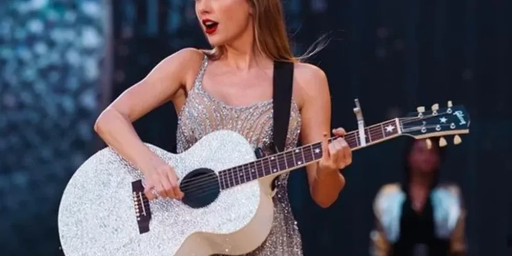 Taylor Swift fez um post nas redes sociais lamentando a morte