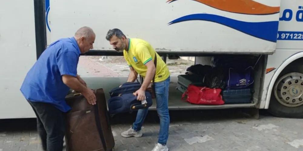 Brasileiros chegaram neste sábado (14) à cidade de Khan Younes, no sul da Faixa de Gaza