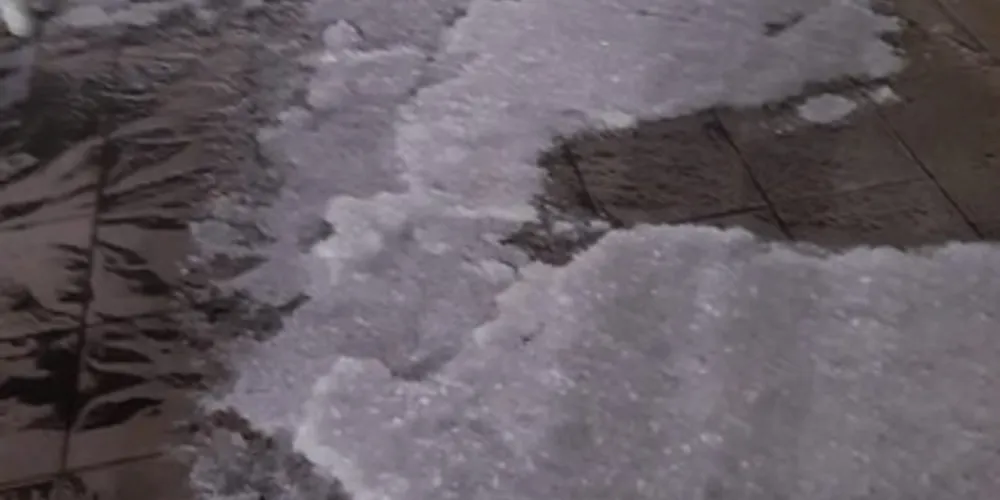 Granizo deixou rastro de destruição no Asilo São Vicente de Paulo