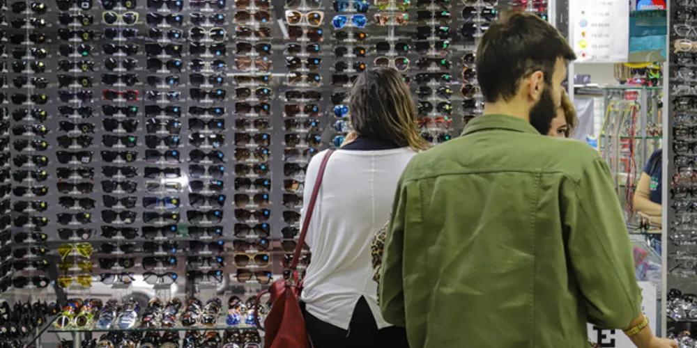 O número é a diferença entre 218.742 empresas abertas e 116.640 fechadas no período