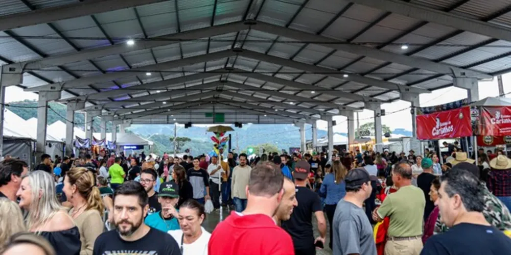 A 2ª ExpoIrati, realizada de 26 a 29 de outubro, atraiu um bom público apesar das fortes chuvas registradas na região