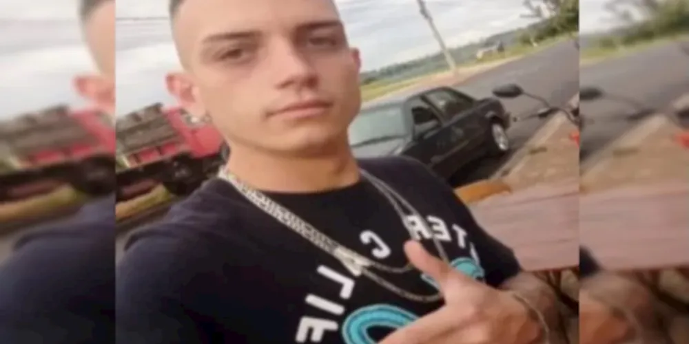 O rapaz foi exposto nas redes sociais pela companheira após ela descobrir o relacionamento amoroso que o amado mantinha com o sogro