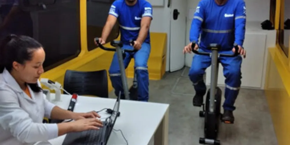 Todos os motoristas de caminhões do transporte florestal da Klabin que passarem pelos trechos onde os espaços estão instalados (na região de Telêmaco Borba, Ventania e Ponta Grossa) devem parar para realizar o intervalo durante a viagem