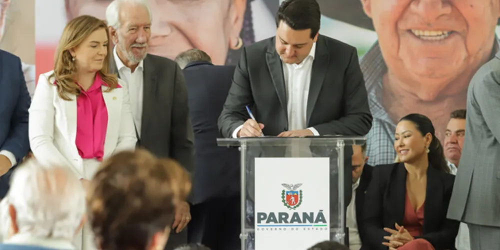 O governador Carlos Massa Ratinho Jr. anunciou, nesta terça, uma série de programas voltados aos idosos