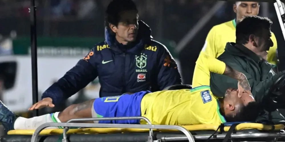 Suspeita é de uma grave torção no joelho do camisa 10