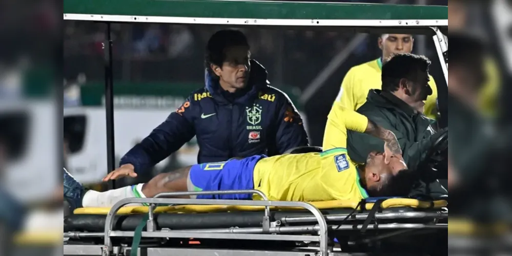 Suspeita é de uma grave torção no joelho do camisa 10