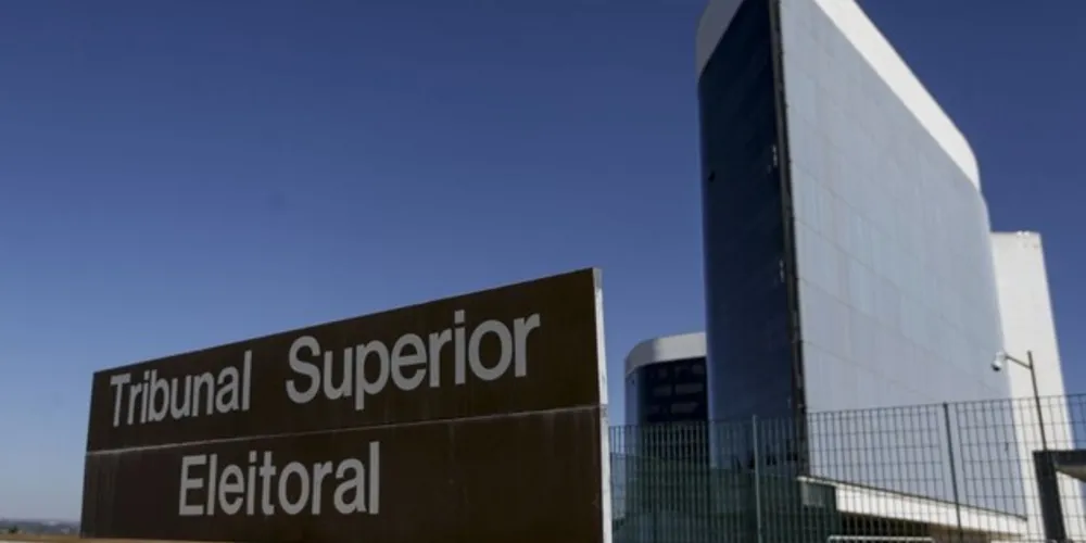 Para o partido, o ex-presidente usou a "máquina pública em benefício próprio"