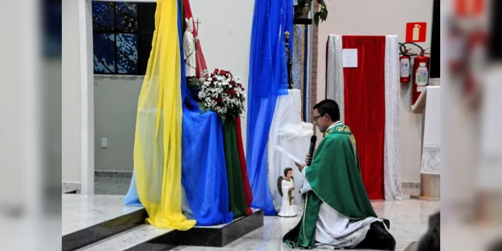 Padre Wagner conduziu a paróquia nesse primeiro ano