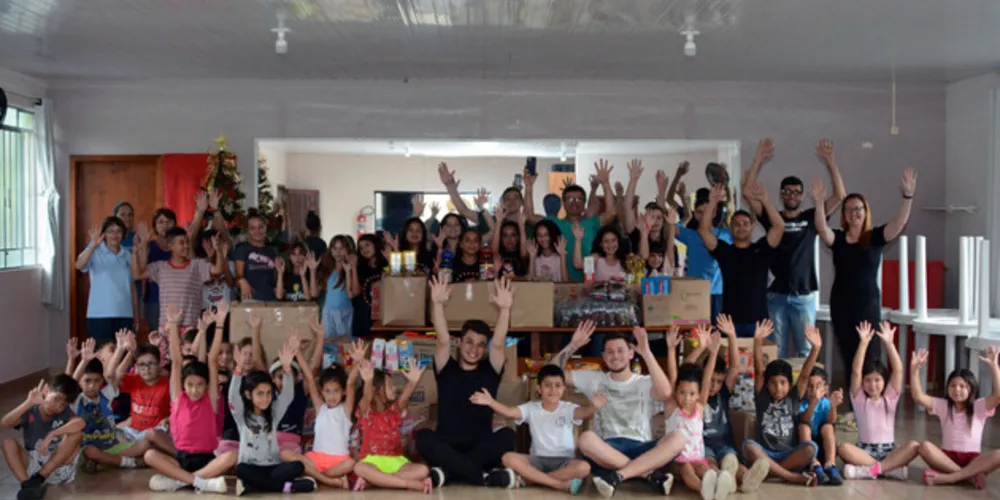 Para a execução do Trote Solidário, os calouros de Administração se dividiram em equipes