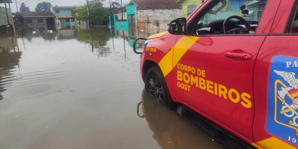 Imagem ilustrativa da imagem Bombeiros preparam apoio à limpeza em União da Vitória