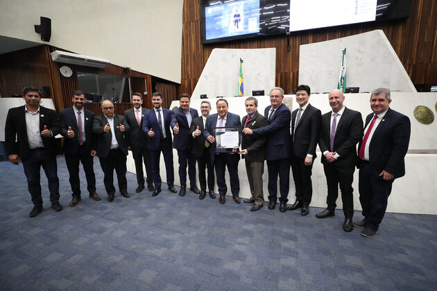 Com melhor gestão do Brasil, Portos do Paraná recebe homenagem da Assembleia