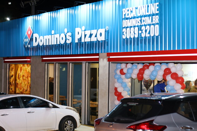 A Domino's Pizzaria fica na região central de Ponta Grossa