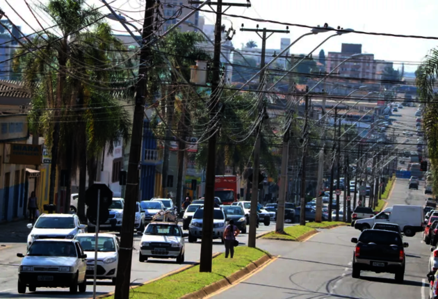 Avenida Ernesto Vilela é uma das principais vias de Ponta Grossa