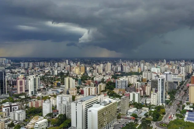 Chuva deve continuar no Paraná