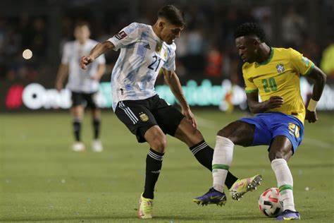 Brasil e Argentina se enfrentam na terça-feira (21)