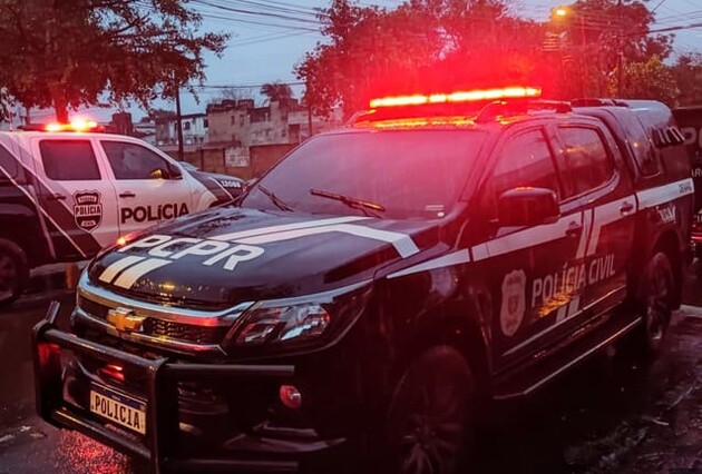 Um rapaz, de 25 anos, foi preso nesta terça-feira (3), após fazer uma manobra perigosa com a motocicleta, na avenida Izidoro Doin, em Piraí do Sul