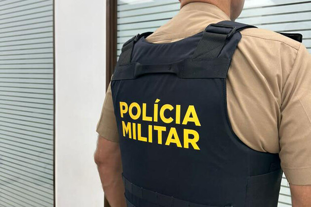 Em patrulhamento, equipe da PM encontrou carro abandonado em Castro