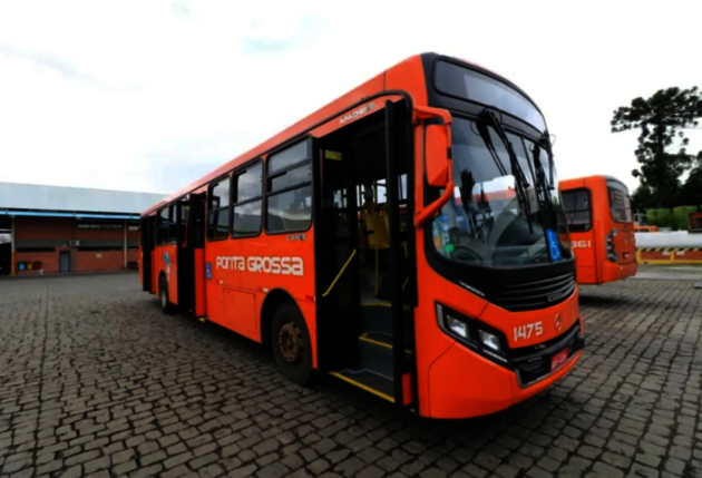 Ônibus da VCG, concessionária responsável pelo serviço público