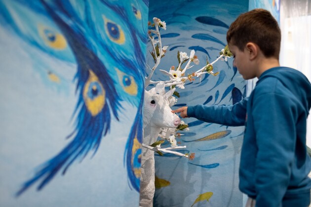 A instalação surgiu como uma forma de traduzir em expressões artísticas os sentimentos e vivências das crianças e adolescentes com Transtorno do Espectro Autista (TEA)