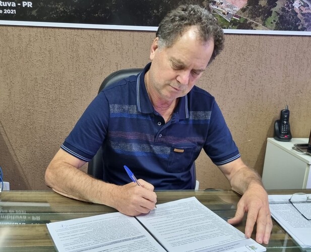 Edital foi assinado pelo prefeito Celso Kubaski (Cidadania) na tarde dessa terça-feira (10)