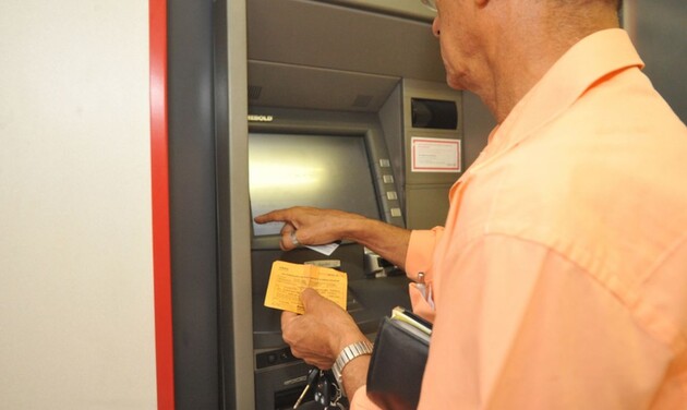 Em relação aos boletos bancários de clientes cadastrados como sacados eletrônicos, eles poderão ser pagos por meio de DDA
