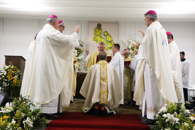 O padre iratiense foi ordenado bispo na sexta-feira