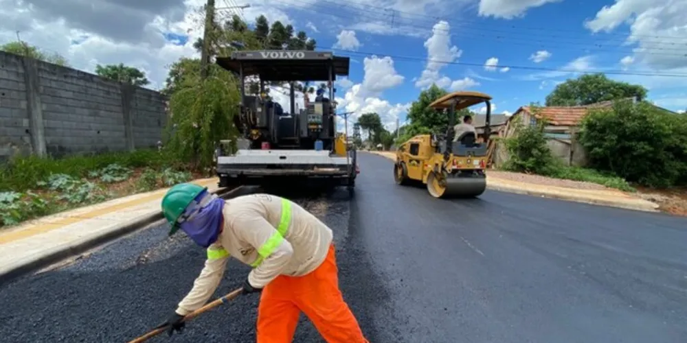 Os projetos preveem obras estruturantes e a pavimentação de mais de 28 Km em áreas que são afetadas pela existência de arroios e cursos d 'água