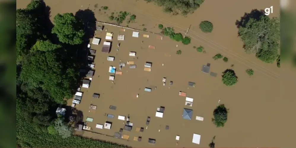 Medida é debatida após cemitério de Uvaia ficar alagado