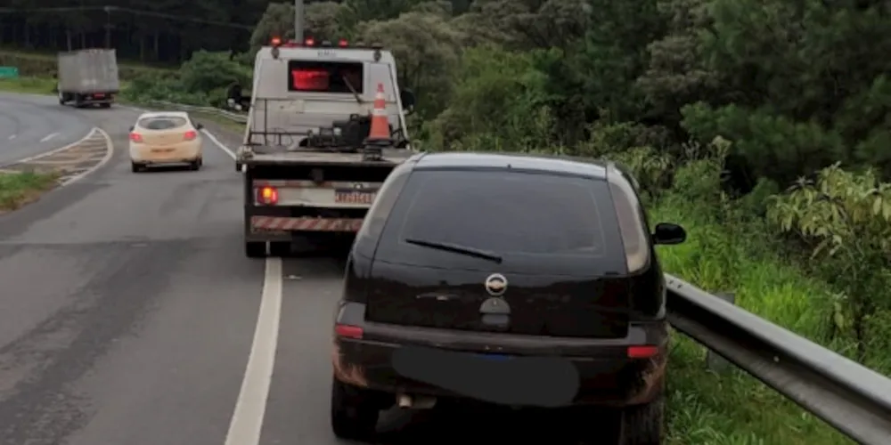 A colisão foi por volta das 17h15 no sentido Piraí