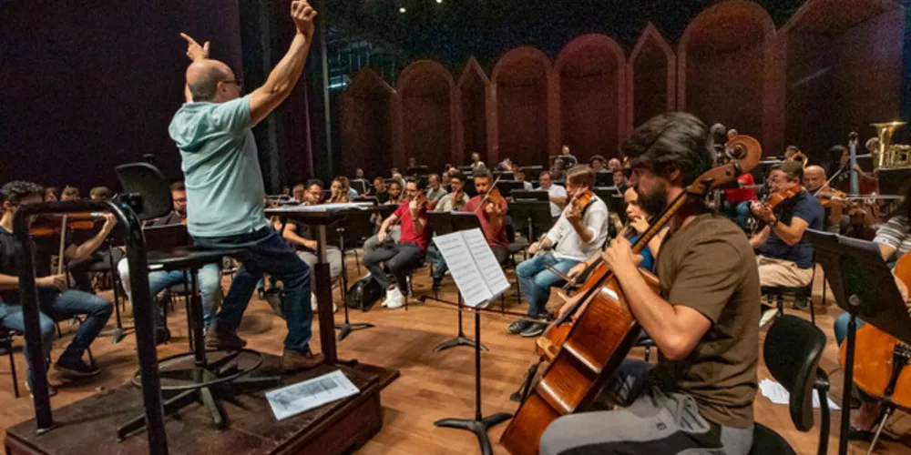 Orquestra Sinfônica do Paraná abre a temporada com a obra Floresta do Amazonas.