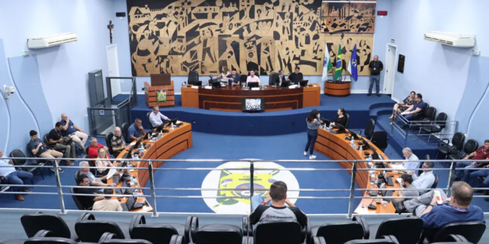 São 15 projetos colocados em regime de urgência para apreciação da Casa.