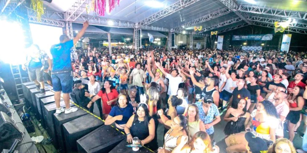 A banda Europa Show animou os foliões até às 03h