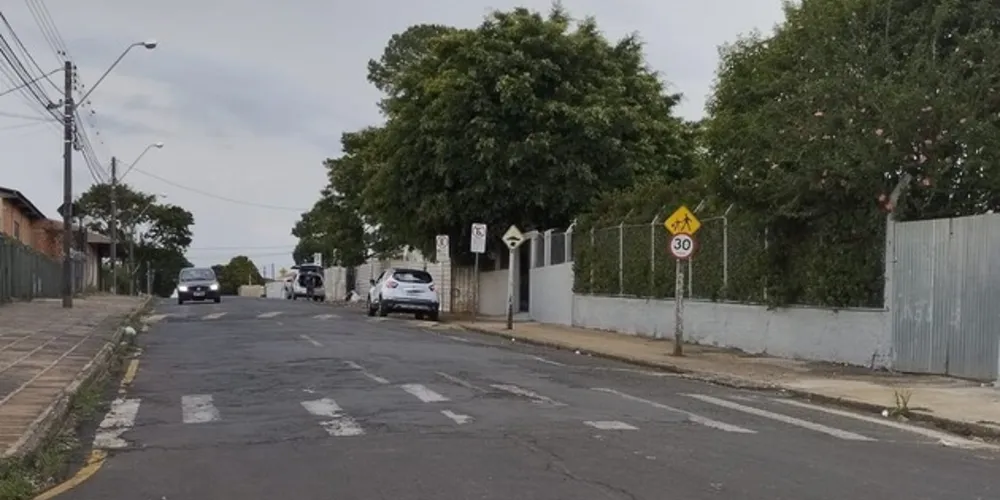 Pedido também destaca que sinalização atual está apagada