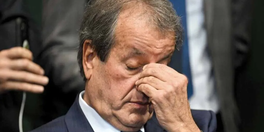 Ele vai prestar um esclarecimento sobre uma arma de fogo encontrada em sua casa e que não há registro