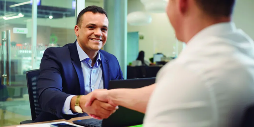 Para consultar o pagamento de juros ao capital social, basta acessar a Conta Capital por meio do Aplicativo Sicredi, Internet Banking ou diretamente com o gerente de conta