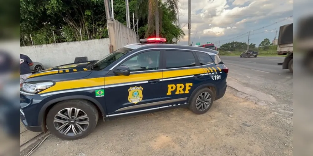 Agentes da Polícia Rodoviária Federal (PRF) foram acionados para a ocorrência